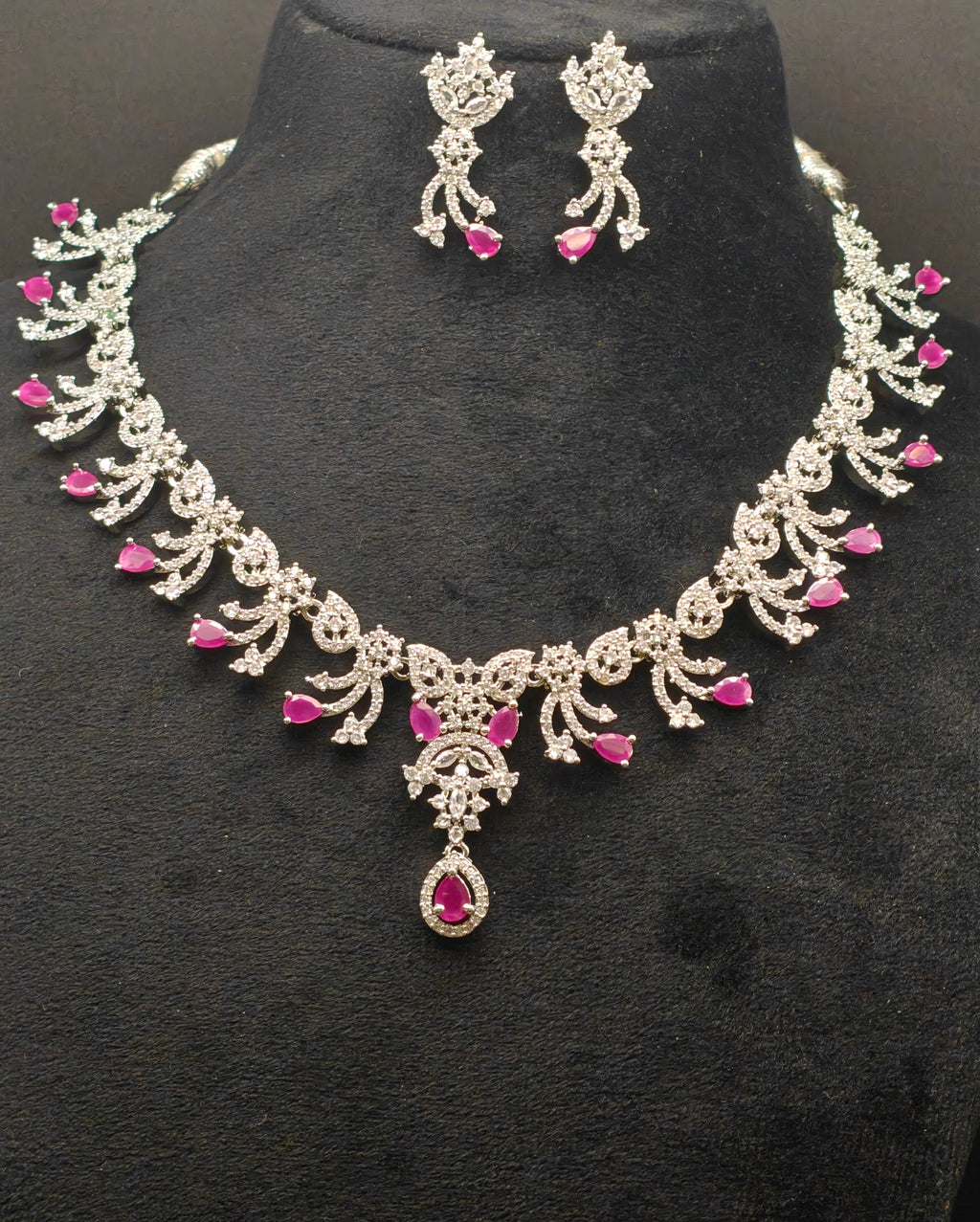 Silver necklace jewellery