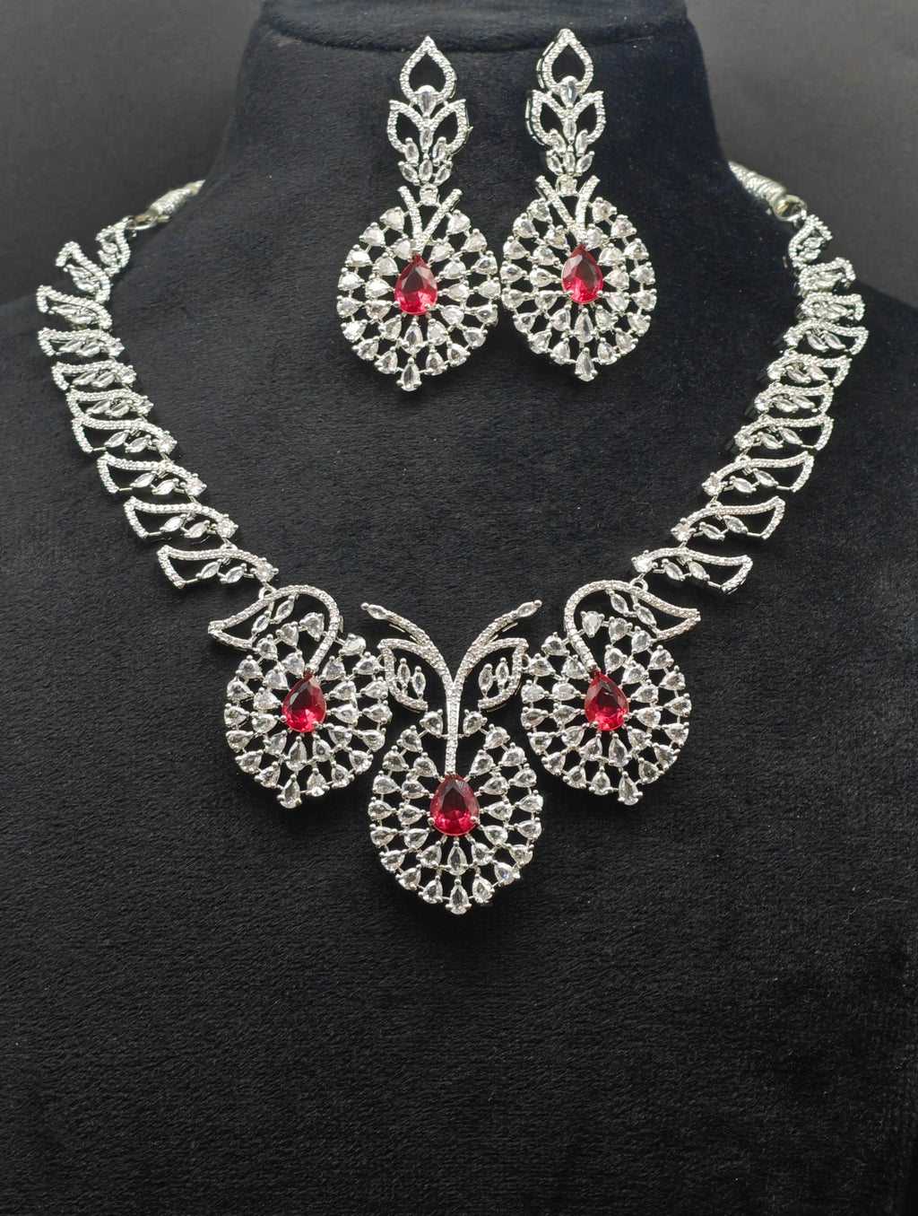 Silver necklace jewellery