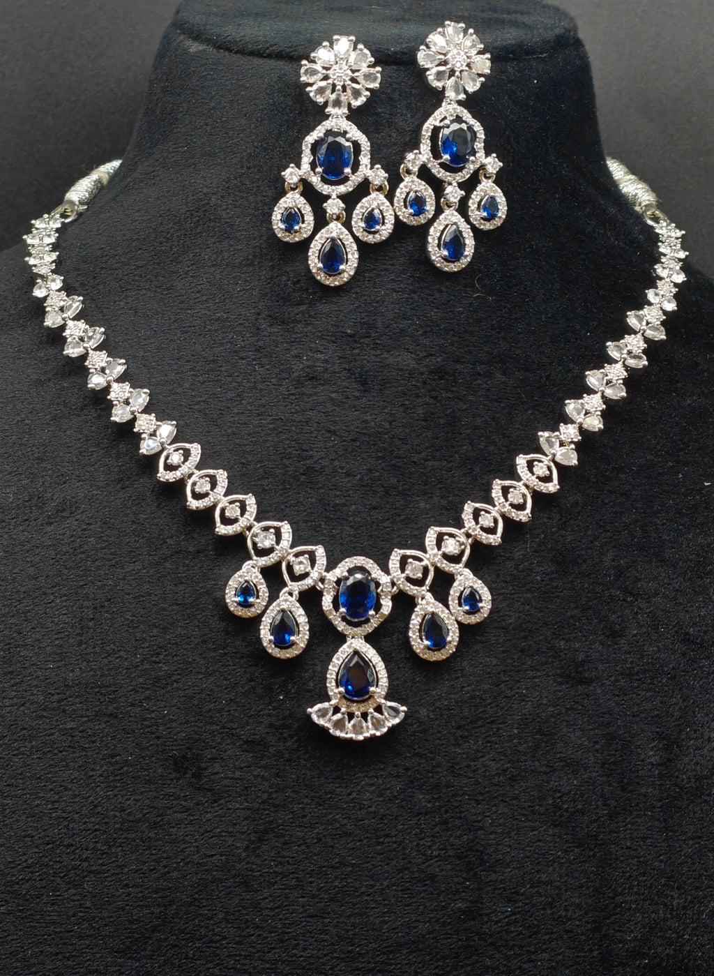 Silver necklace jewellery