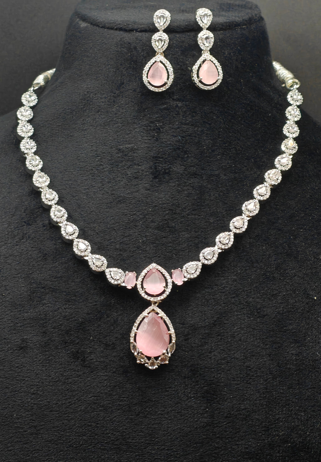 Silver necklace jewellery