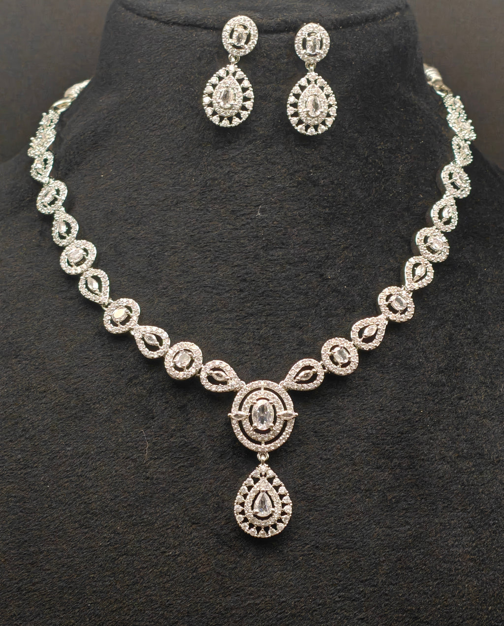 Silver necklace jewellery