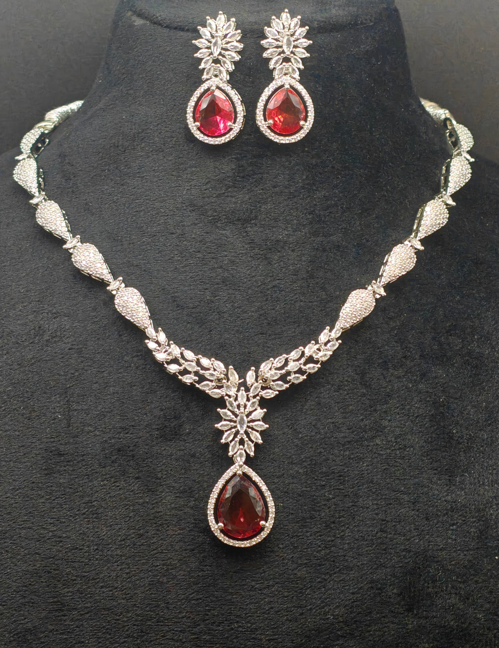 Silver necklace jewellery
