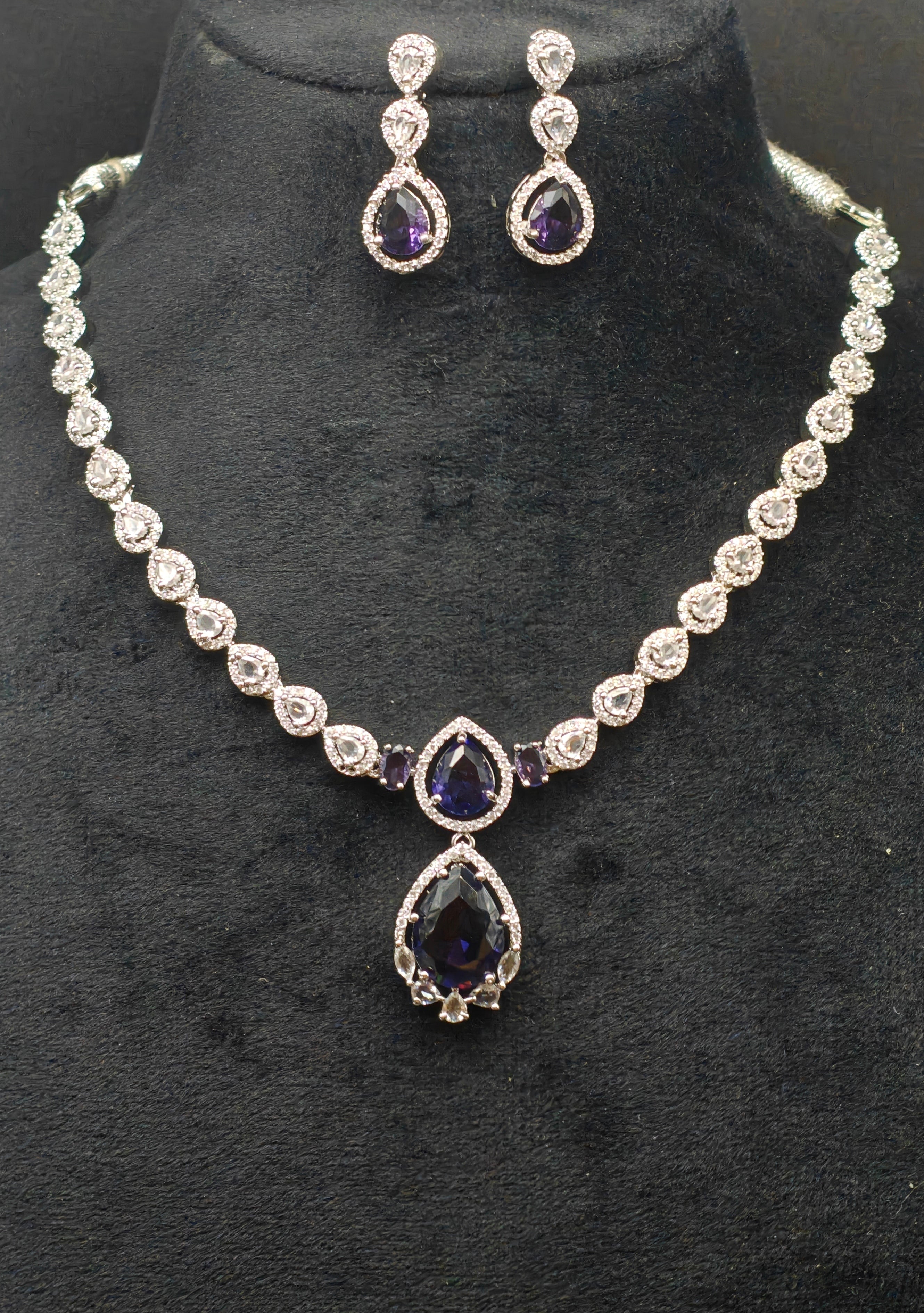 Silver necklace jewellery