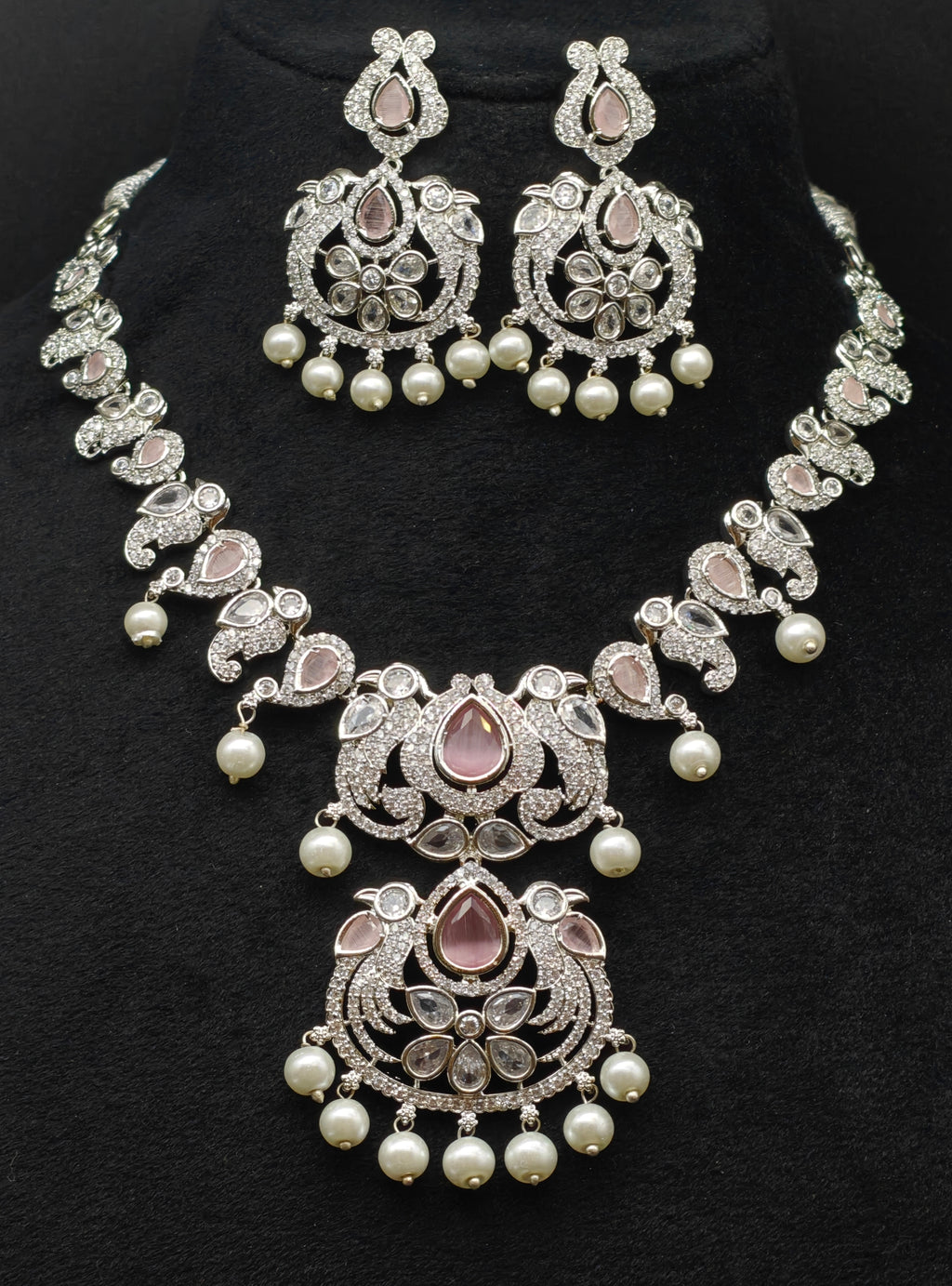 Silver necklace jewellery
