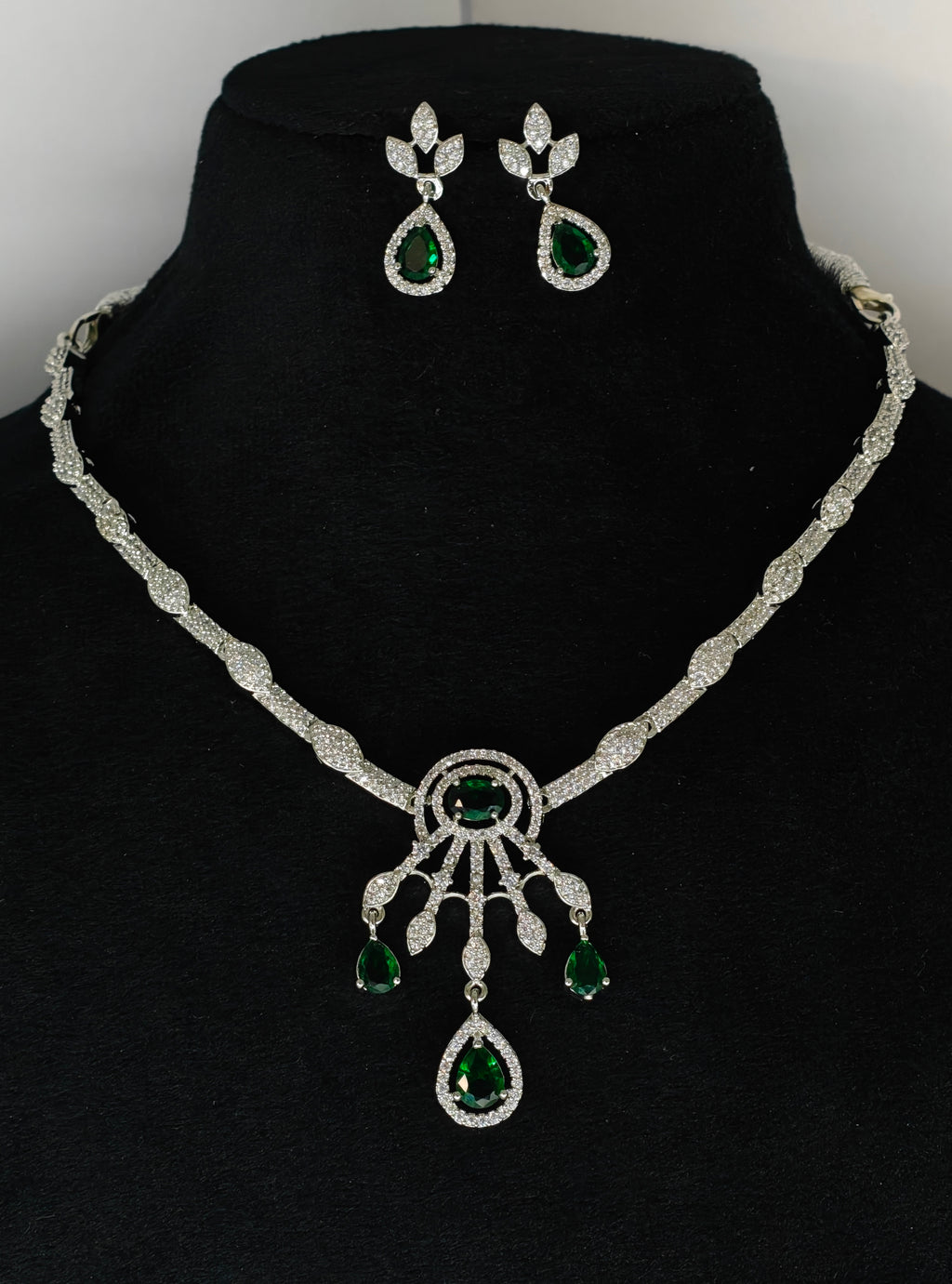 Short Necklace jewellery
