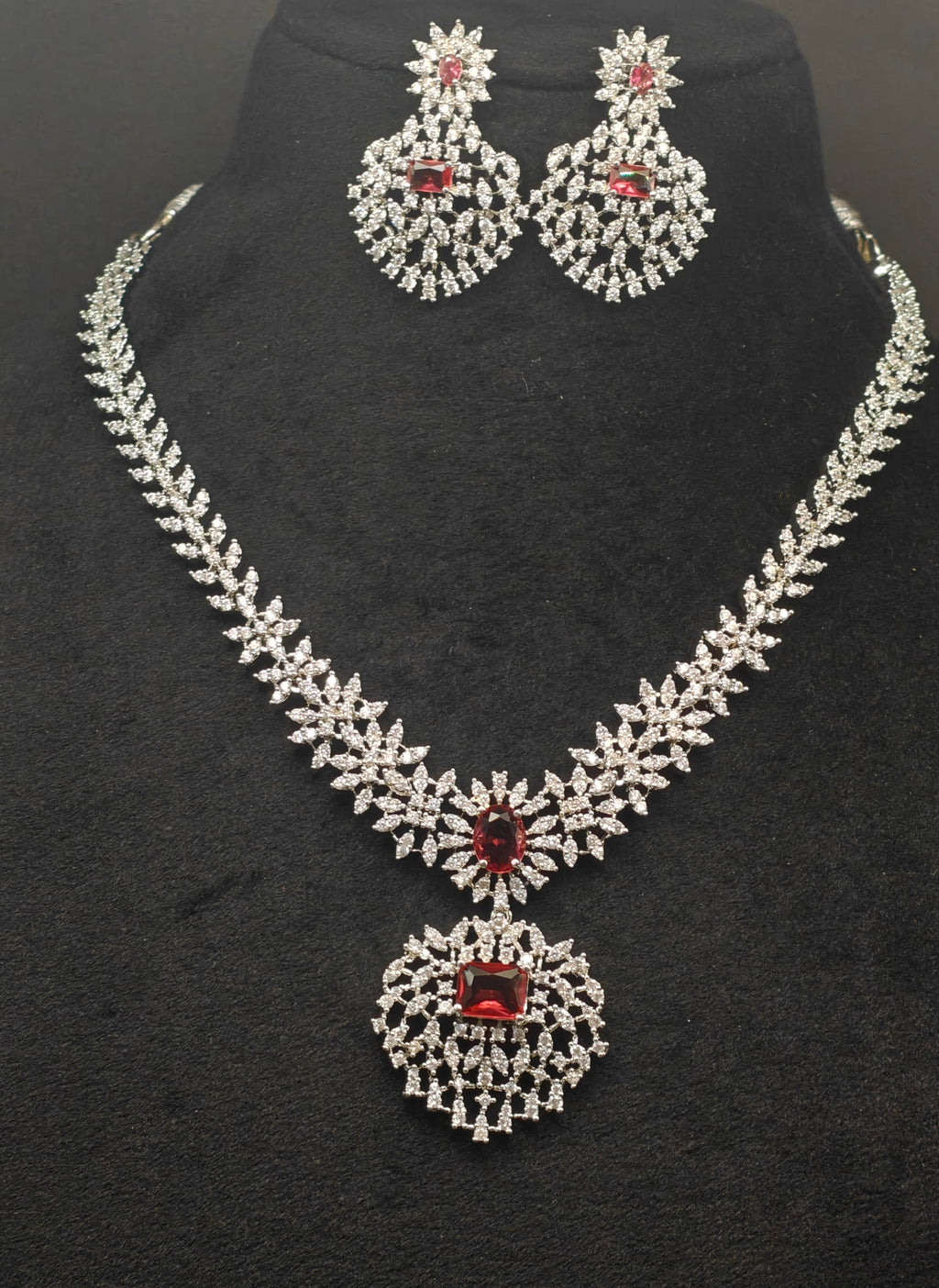 Silver necklace jewellery