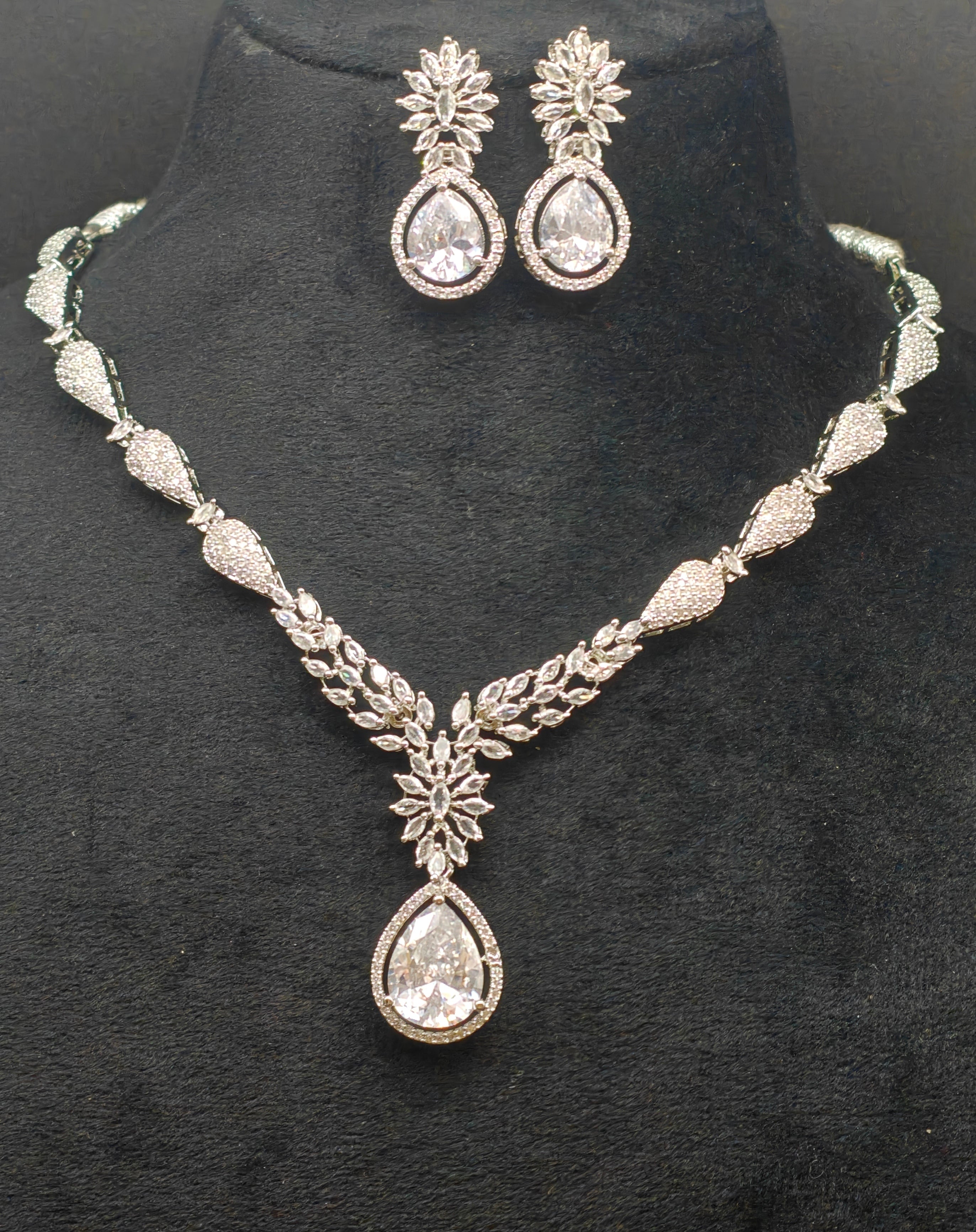 Silver necklace jewellery