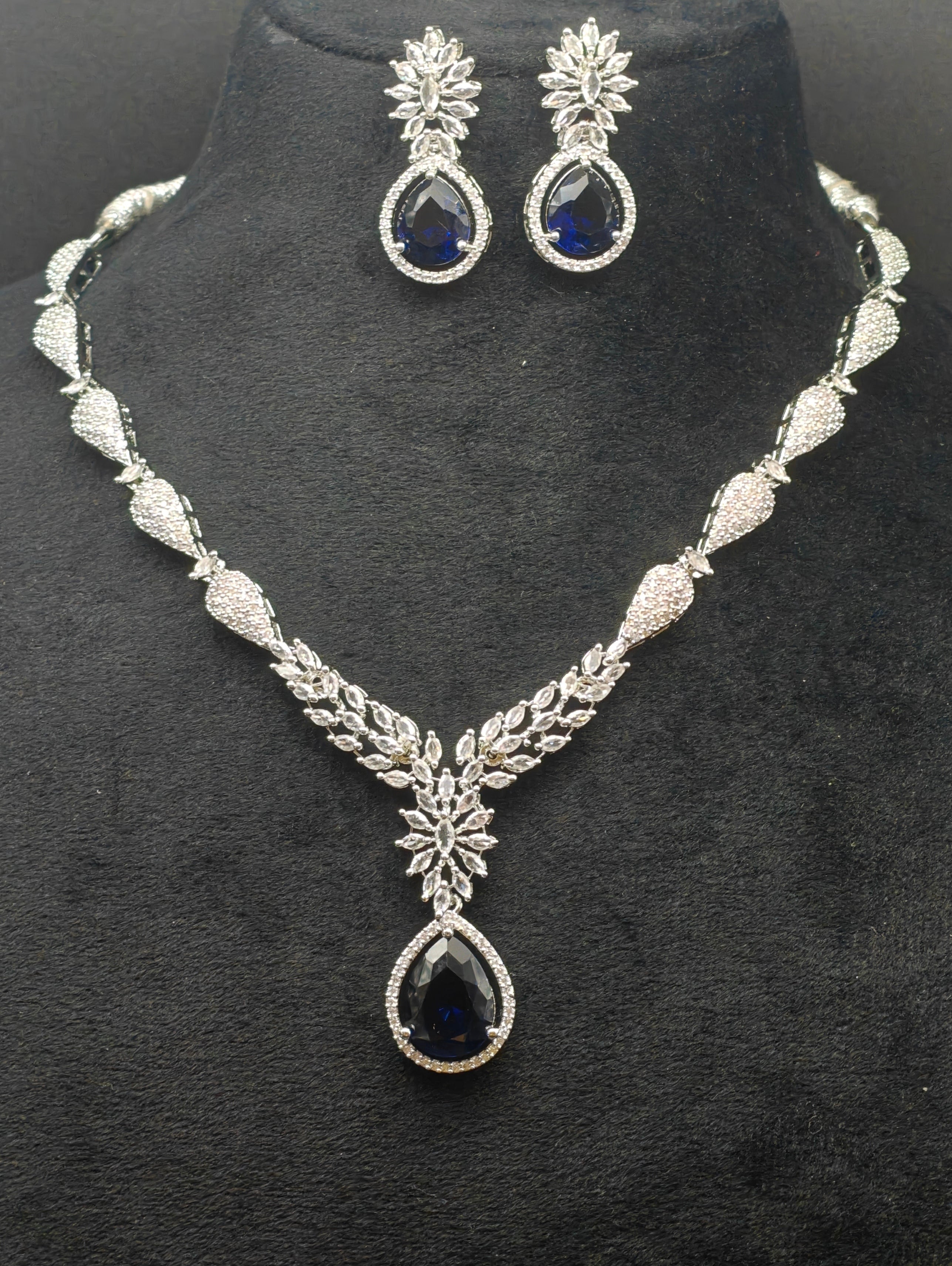 Silver necklace jewellery