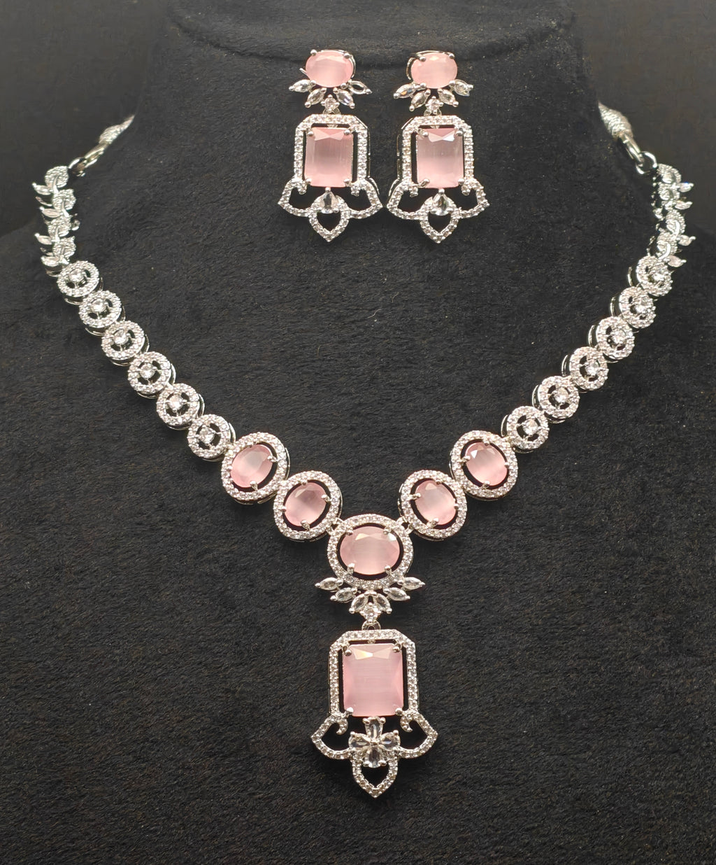 Silver necklace jewellery